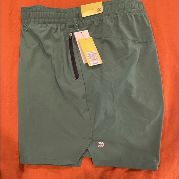 New athletic shorts - Picture 2 of 2